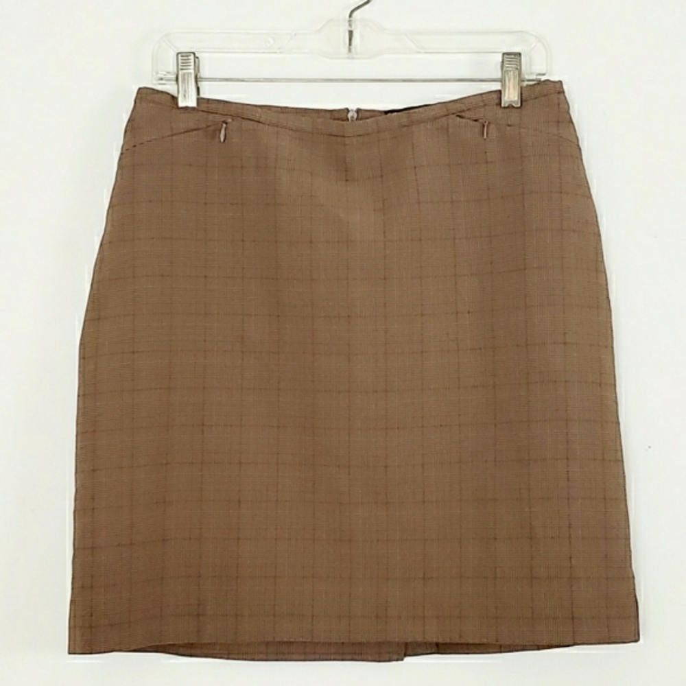 NY & Company Plaid Mini Skirt NWOT 🤩